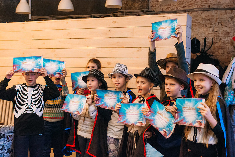 Как отметить Новый год классом — идеи для младших школьников в Moscow